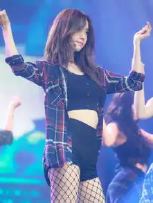 女神林允儿好美,一袭黑色礼服露美背,网友十年如一日的美貌