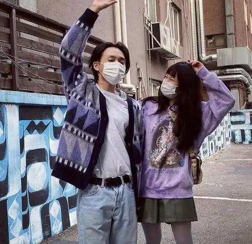 金泫雅更新私服引热议网友这个颜色的袜子我这辈子都不敢穿