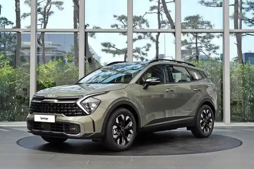 起亚鸟枪换炮新一代狮跑海外实拍,比途胜l还漂亮,或明年国产