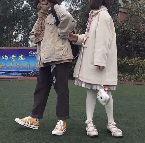 仙女系不露脸女生头像虽未穿渡星河万顷,但还是有幸与你相识