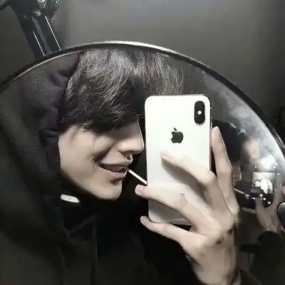 治愈系阳光男生超清头像