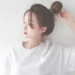 气质禁欲系女生情侣头像