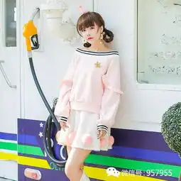 秋日时髦搭配中的极简穿法,穿出简约优雅的味道