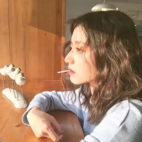 伤感的爱情说说,总有一句说到你心里