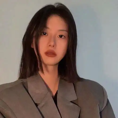 女生头像大胆点拿下我下个月wechat改你名字