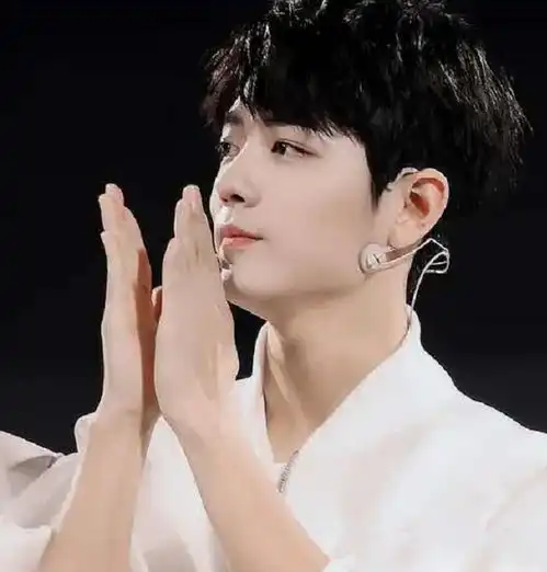 写在余生播出之前肖战最坏的阶段已经过去,今后只会越来越好