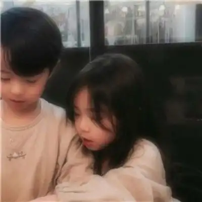 最火萌娃情侣头像一对系