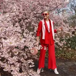 凯特王妃产后7小时,依旧好看用了王室专用色彩搭配,你也可以