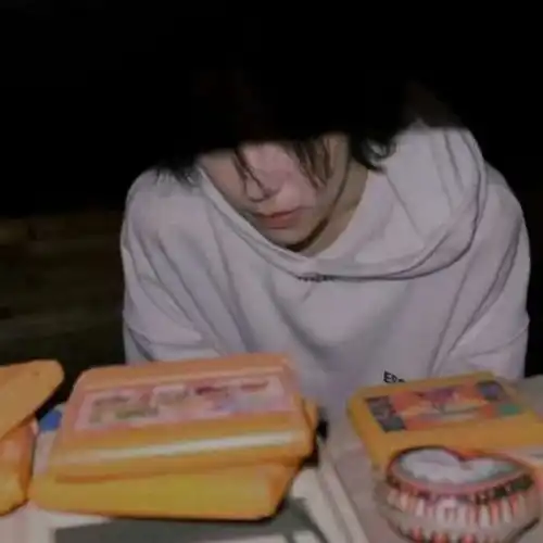 丧系头像闺蜜版小丑的眼