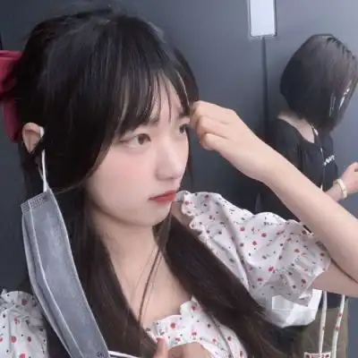 二兽时尚温柔气质真人成熟女生头像