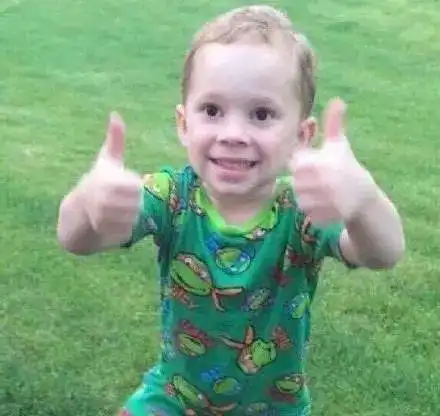 浪费警力女大学生坐反公交梨花带雨报警,警方回应看呆网友