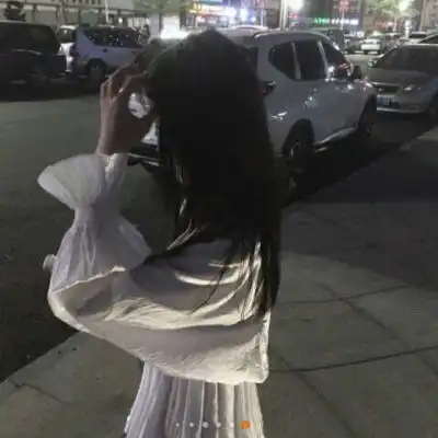 丧的头像女生真人霸气冷酷无情头像女