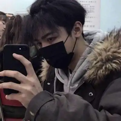 戴口罩控男生头像帅气冷酷真人戴口罩