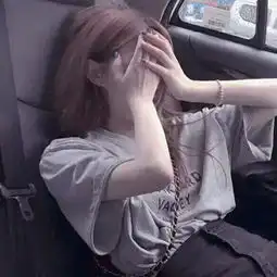 侧身小女生头像