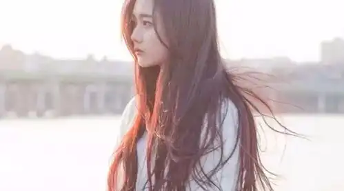 女生头像白色简约系侧脸壁纸