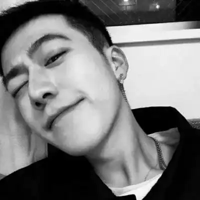 头像能用钱解决的问题都不是问题,问题是我没钱