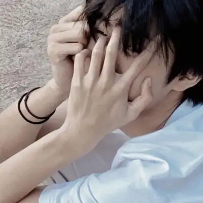 简约系男生头像可爱男人