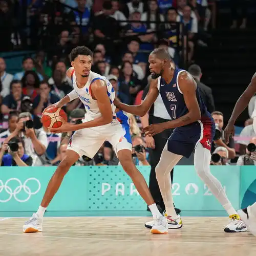 篮球头像男库里