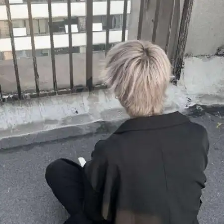 男生扣扣头像阳光意境梦想疯狂着一次又怎样