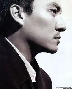 橙色系头像男侧颜男人