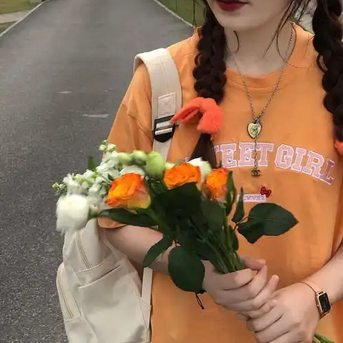 女生头像鲜花自己给