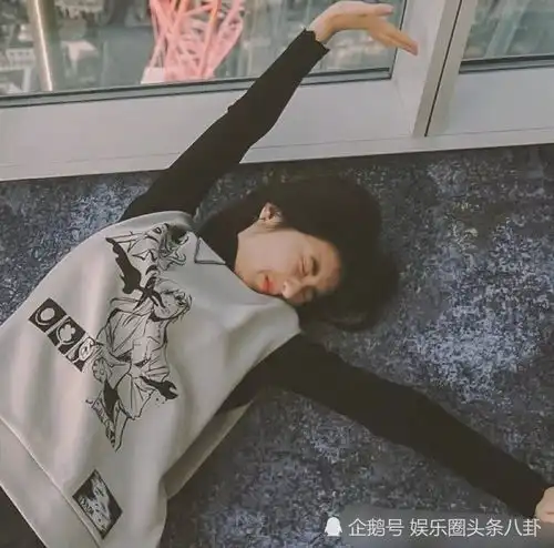 猫系少女张子枫有什么样的魅力得到黄磊与何炅的宠爱与赞扬