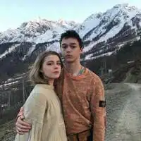 暗色系欧美情侣头像