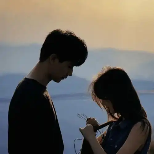 情侣头像今日份限定的情侣头像