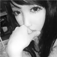 彩色斑斓性感美人qq头像每次想你都感觉心痛