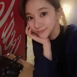 想念一个人就要经得起别人的冷淡非主流美女