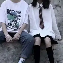 绿色系情侣头像半身图片