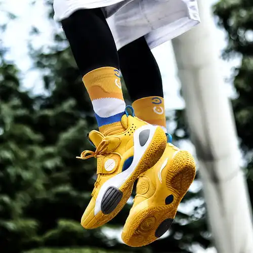 李宁新上篮球鞋系列推荐,而且还有低折扣,喜欢打篮球的不要错过