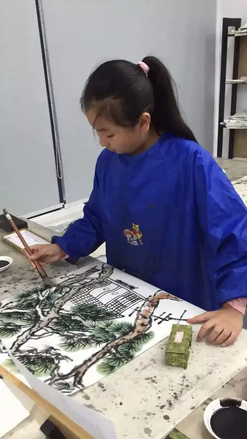 童话园里的阳光女孩五5中队洪乐祺