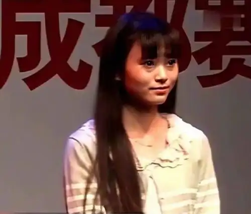 鞠婧祎偶遇韩芸汐,晒照被网友质疑整容,不到3年颜值变化巨大