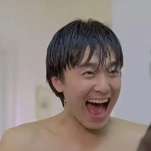 头像丨对你可是深情喜爱