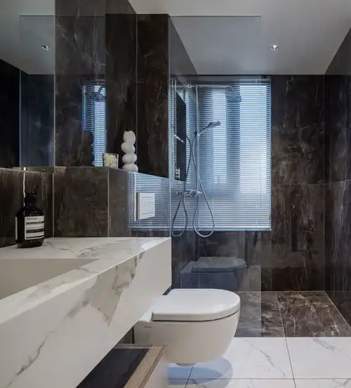 独居的她坚持断舍离不乱买,室内随心自然,生活过得简单而从容