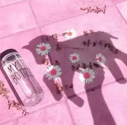 背景图相比喜欢,想要偏袒