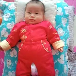 喜庆的胖娃娃生日2018年09月宝宝圈