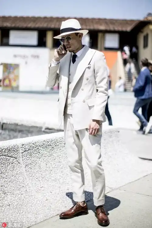 不会撩禁欲系三分孝不说话也放电