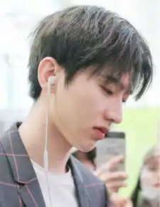 蔡徐坤已成过去时他有可能成为新一代流量王,网友该换口味了