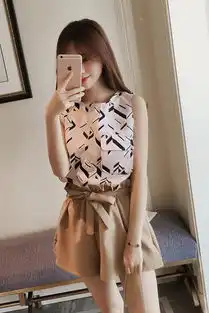 这个夏天很有韩系甜美淑女范的套装很深入人心