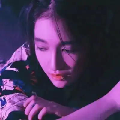 女生头像紫色头像女生