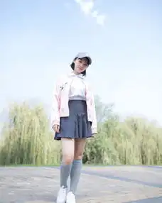 安徽师范校花晒照萌系美女笑容灿烂