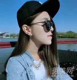 韩系帽子女秋真人头像