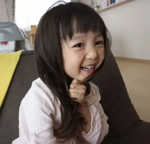 岛国最红的4岁小萝莉难道是吃可爱长大的