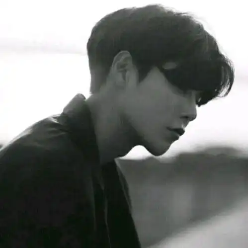 头像丨只有自己才不会辜负自己