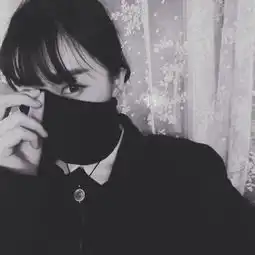 首页居中素颜女生空间图片