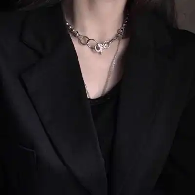 高冷时尚部位女头黑色西服酷女生头像我要个性网