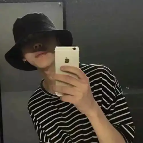 孤独系头像黑色男生