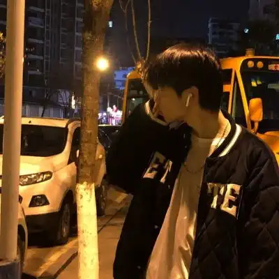 ins伤感黑白男头我最大的缺点就男生头像我要个性网